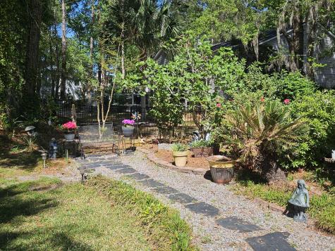 568 Pointe Of Oaks Road Summerville SC 29485