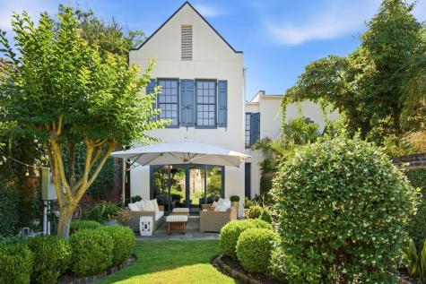 4 Bedons Alley Charleston SC 29401