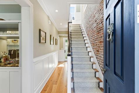 4 Bedons Alley Charleston SC 29401