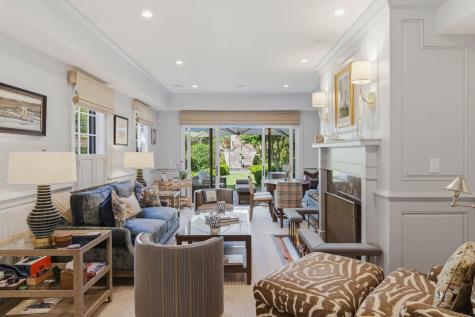 4 Bedons Alley Charleston SC 29401