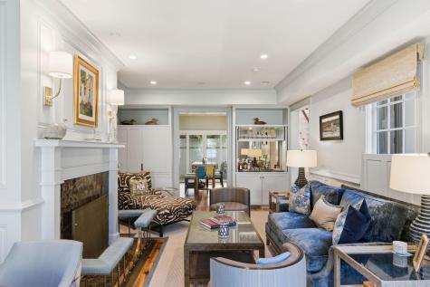 4 Bedons Alley Charleston SC 29401