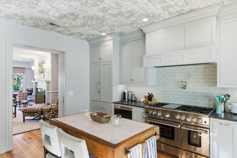 4 Bedons Alley Charleston SC 29401