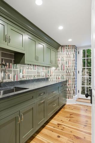 4 Bedons Alley Charleston SC 29401