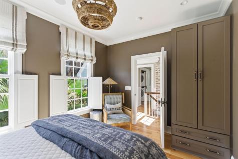 4 Bedons Alley Charleston SC 29401