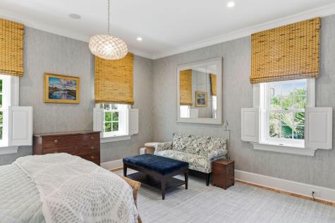 4 Bedons Alley Charleston SC 29401