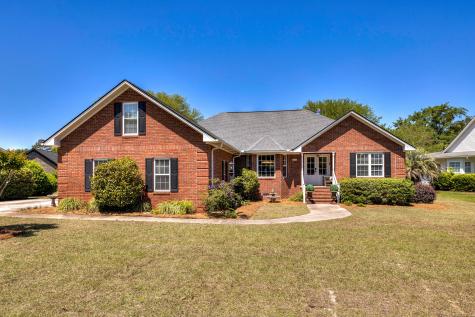 25 Plantation Drive Manning SC 29102