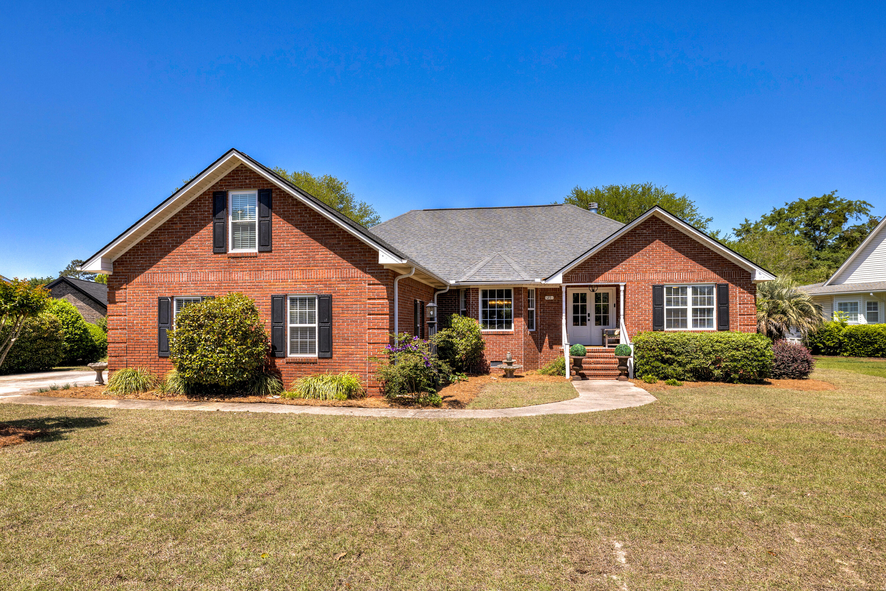 25 Plantation Drive Manning SC 29102