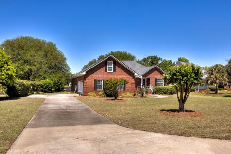 25 Plantation Drive Manning SC 29102