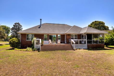 25 Plantation Drive Manning SC 29102