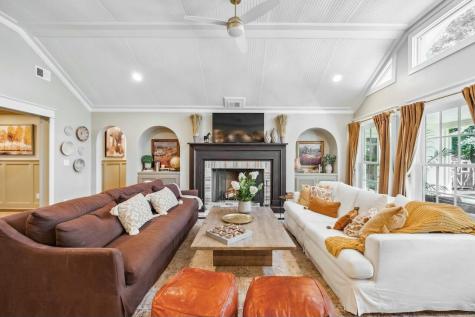 1106 Meadowcroft Lane Mount Pleasant SC 29464