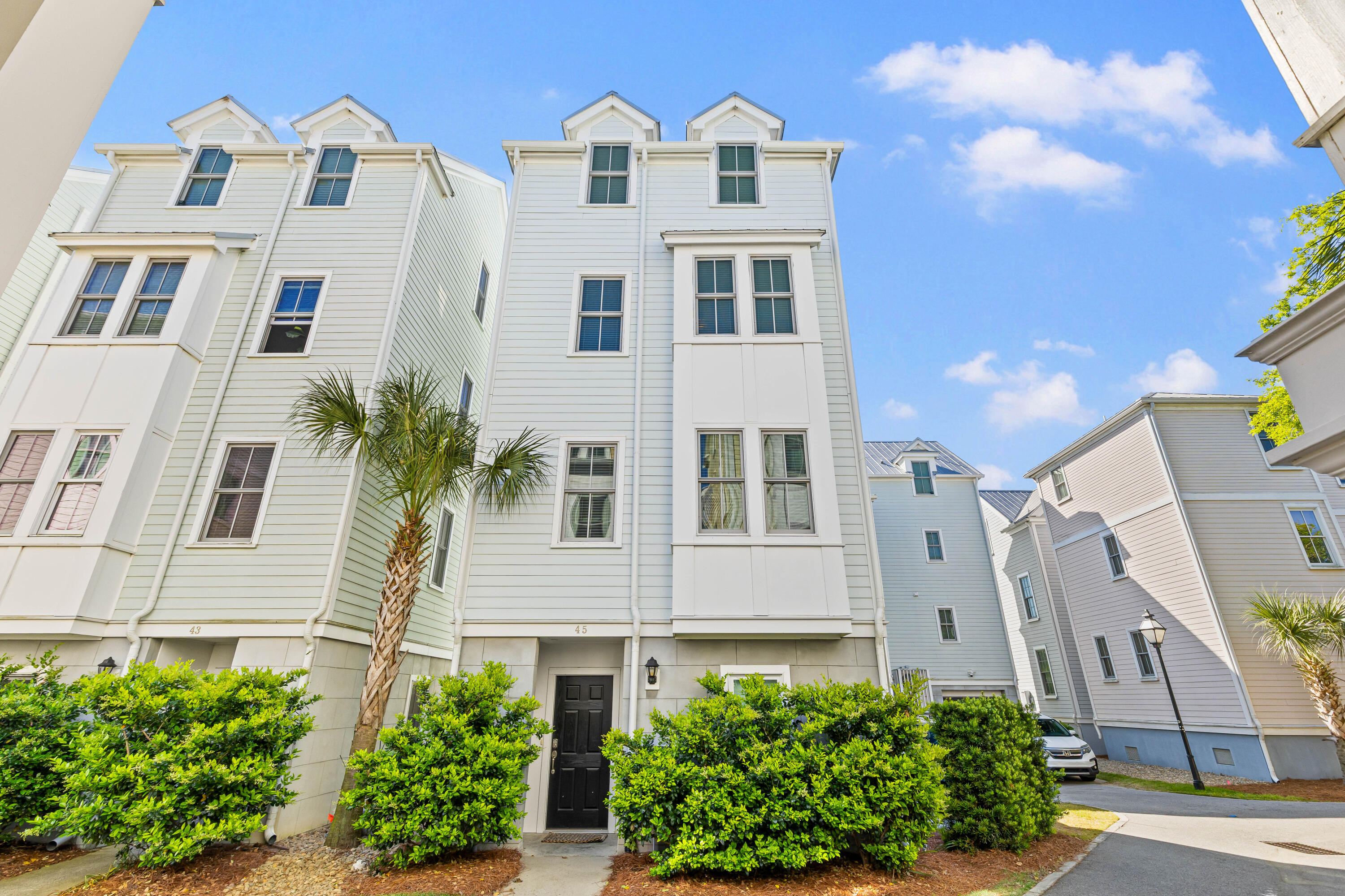 45 Dereef Court Charleston SC 29403