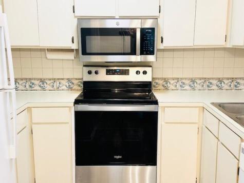 7945 Parklane Court North Charleston SC 29418