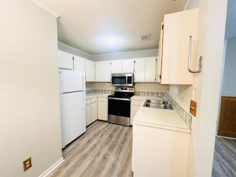 7945 Parklane Court North Charleston SC 29418