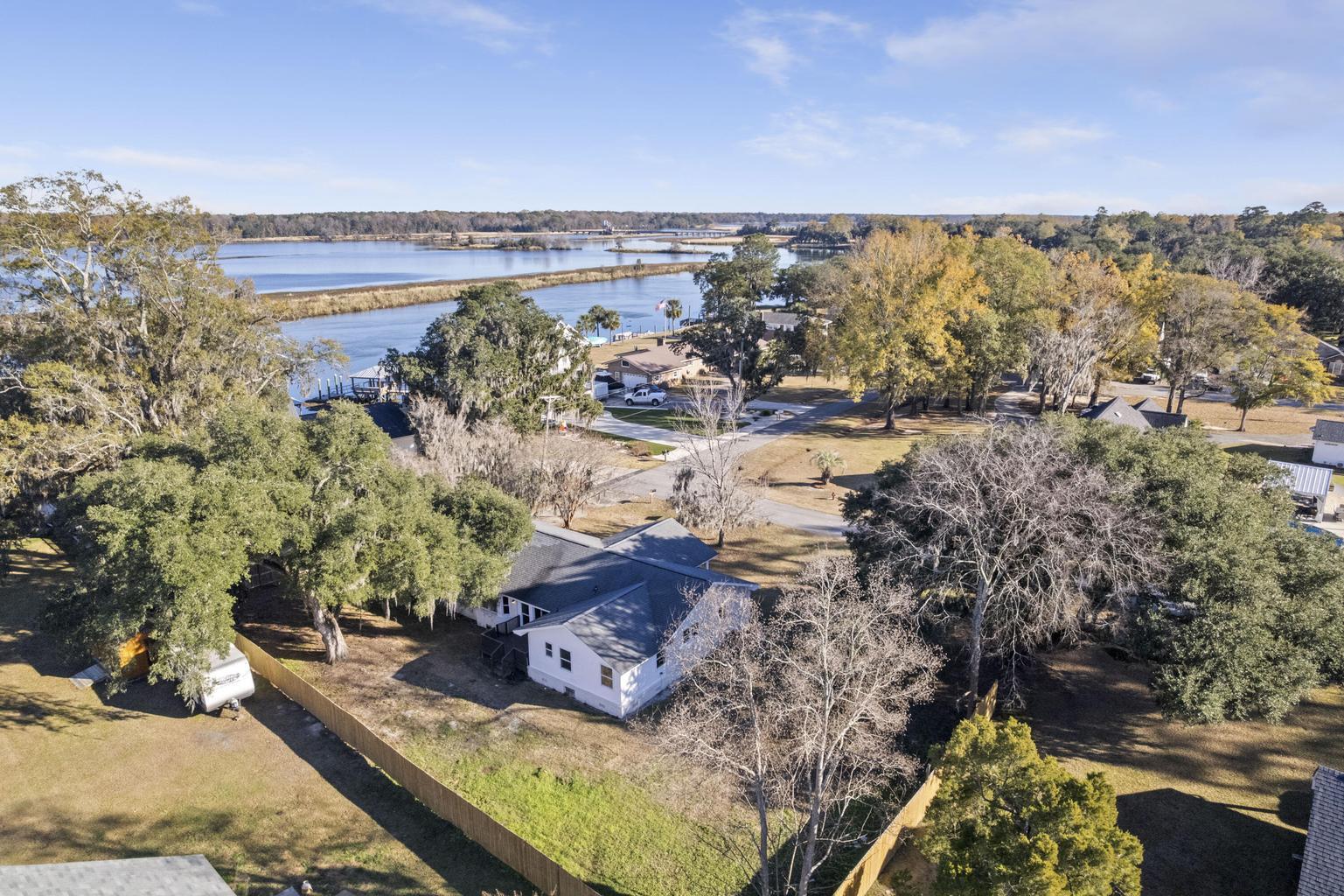 1822 Mallard Circle Moncks Corner SC 29461