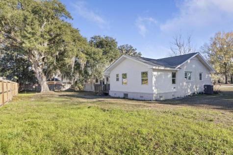 1822 Mallard Circle Moncks Corner SC 29461