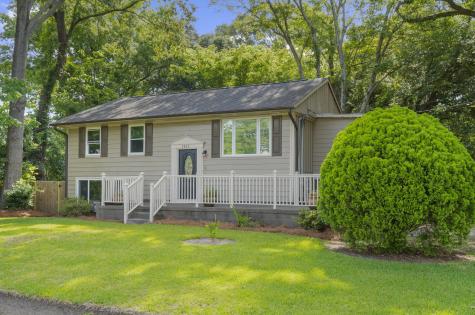 1811 Manigault Place Charleston SC 29407