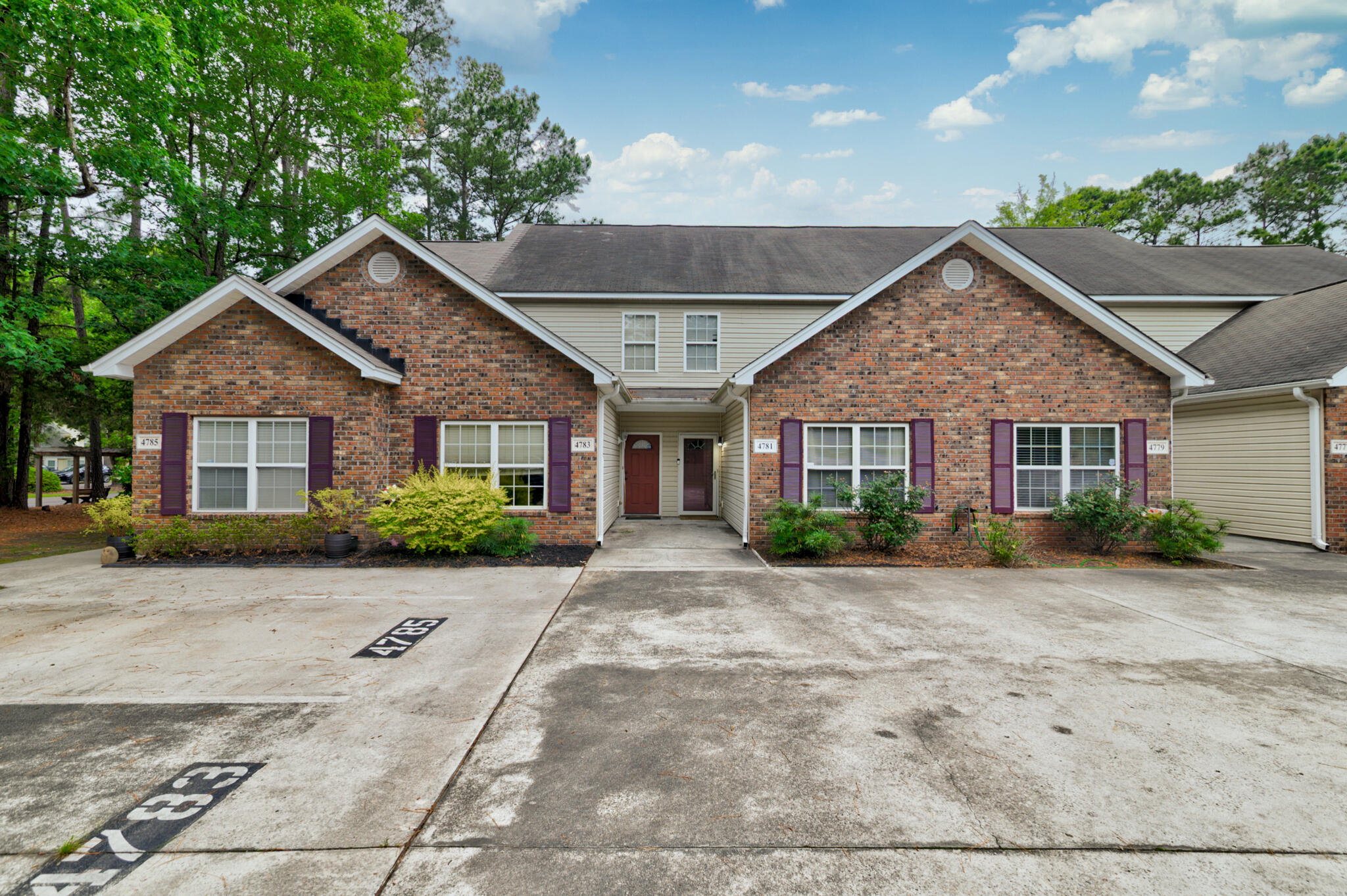 4781 Skillmaster Court North Charleston SC 29418