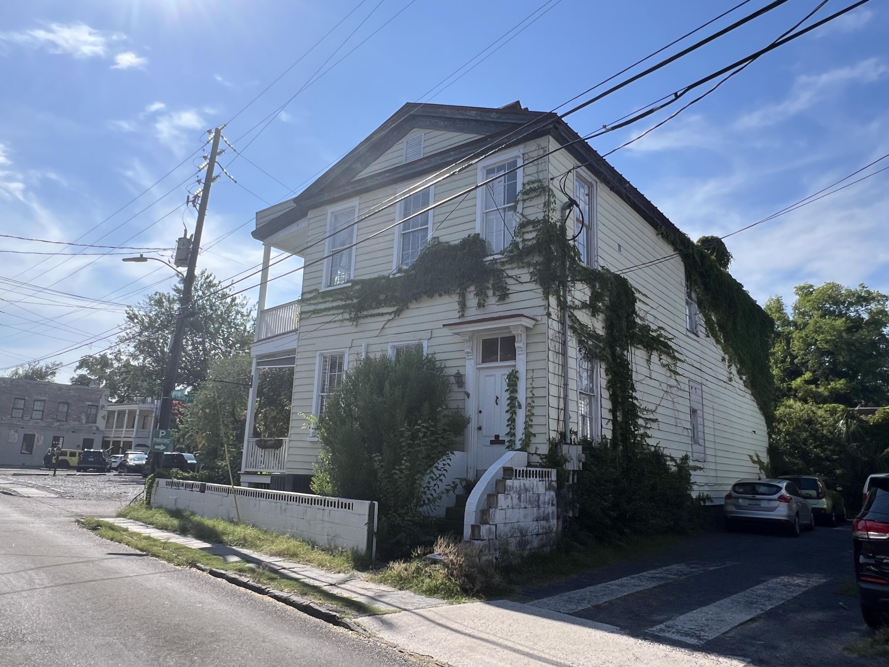 18 Pinckney Street Charleston SC 29401