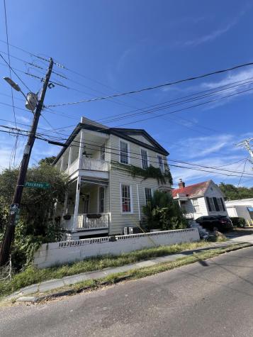 18 Pinckney Street Charleston SC 29401