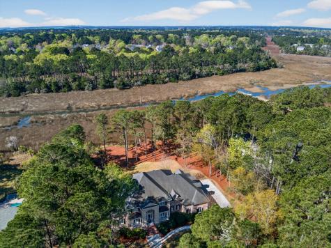 2992 Pignatelli Crescent Mount Pleasant SC 29466