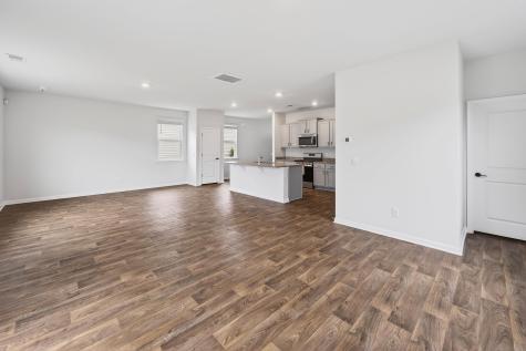 104 Cloverleaf Street Summerville SC 29483