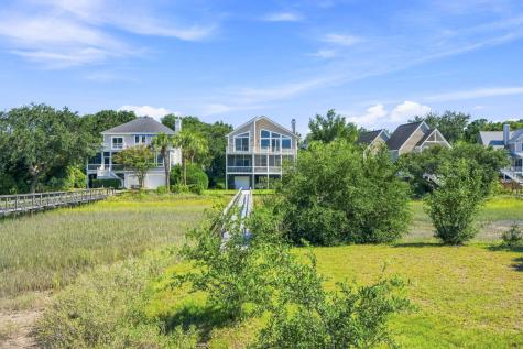 8 Ensign Court Isle Of Palms SC 29451