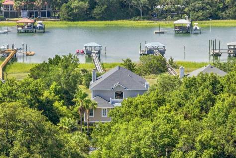 8 Ensign Court Isle Of Palms SC 29451