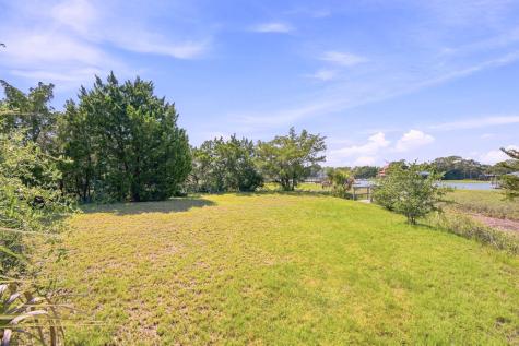 8 Ensign Court Isle Of Palms SC 29451