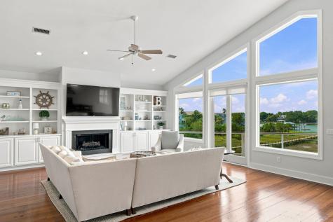 8 Ensign Court Isle Of Palms SC 29451