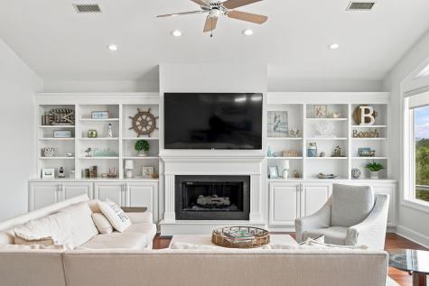 8 Ensign Court Isle Of Palms SC 29451