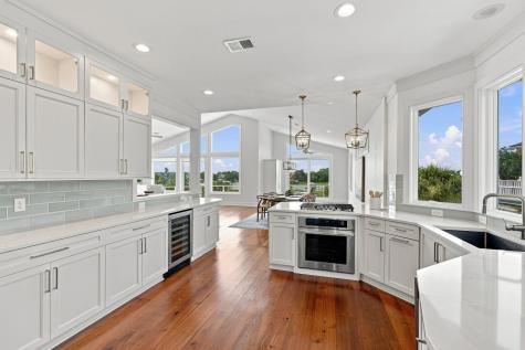 8 Ensign Court Isle Of Palms SC 29451