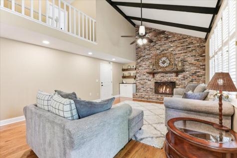 102 Laurens Court Summerville SC 29485