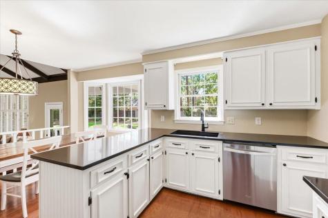 102 Laurens Court Summerville SC 29485