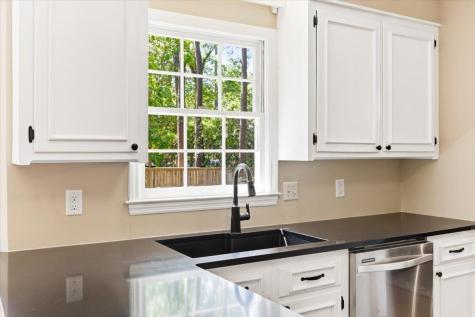 102 Laurens Court Summerville SC 29485