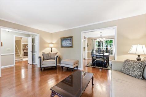 102 Laurens Court Summerville SC 29485