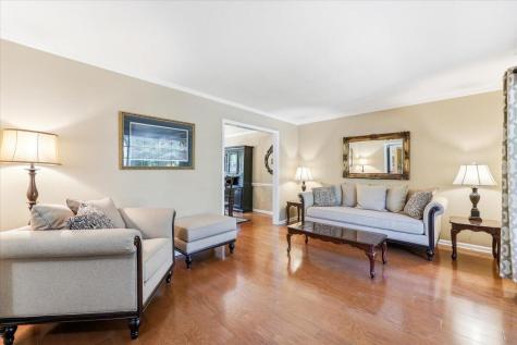 102 Laurens Court Summerville SC 29485