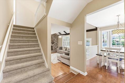 102 Laurens Court Summerville SC 29485