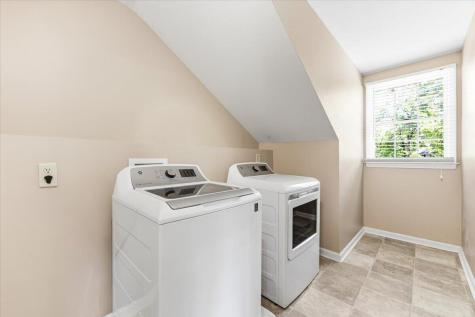 102 Laurens Court Summerville SC 29485