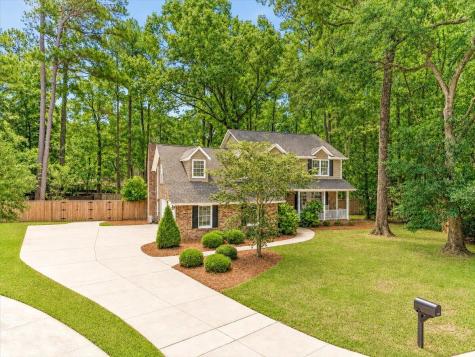 102 Laurens Court Summerville SC 29485