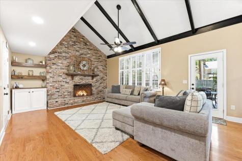 102 Laurens Court Summerville SC 29485