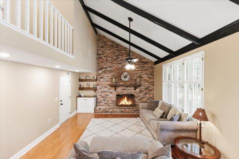 102 Laurens Court Summerville SC 29485