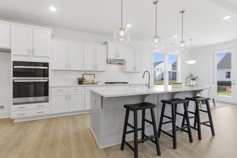 1038 House Finch Avenue Ravenel SC 29470