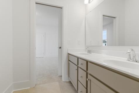 1038 House Finch Avenue Ravenel SC 29470
