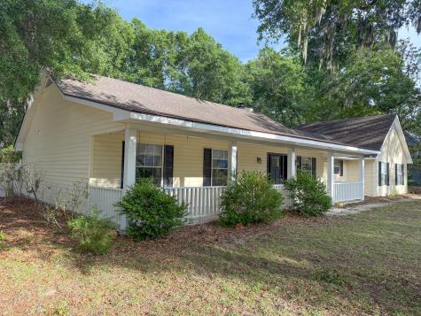 11 Christine Drive Beaufort SC 29907