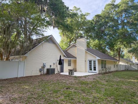 11 Christine Drive Beaufort SC 29907
