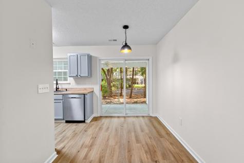 8032 Shadow Oak Drive North Charleston SC 29406