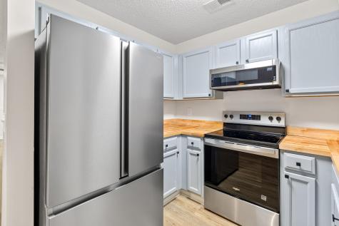 8032 Shadow Oak Drive North Charleston SC 29406