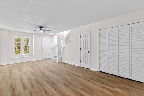 8032 Shadow Oak Drive North Charleston SC 29406
