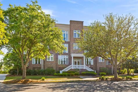 136 Fairbanks Oak Alley Daniel Island SC 29492