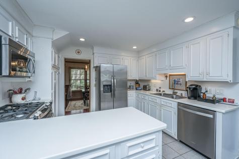 1527 Saint Helenas Point Charleston SC 29407